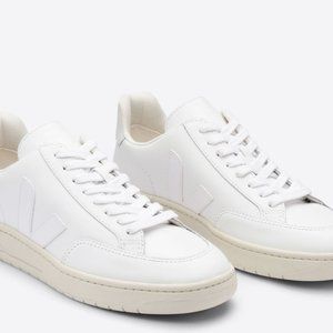 Men's Veja V-12 Sneakers Sz. 7